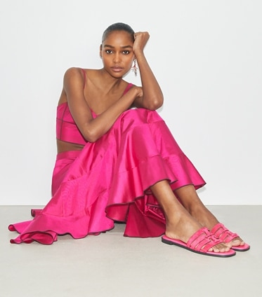 READY-TO-WEAR