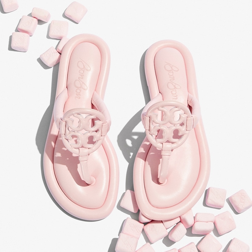 SANDAL SEASON