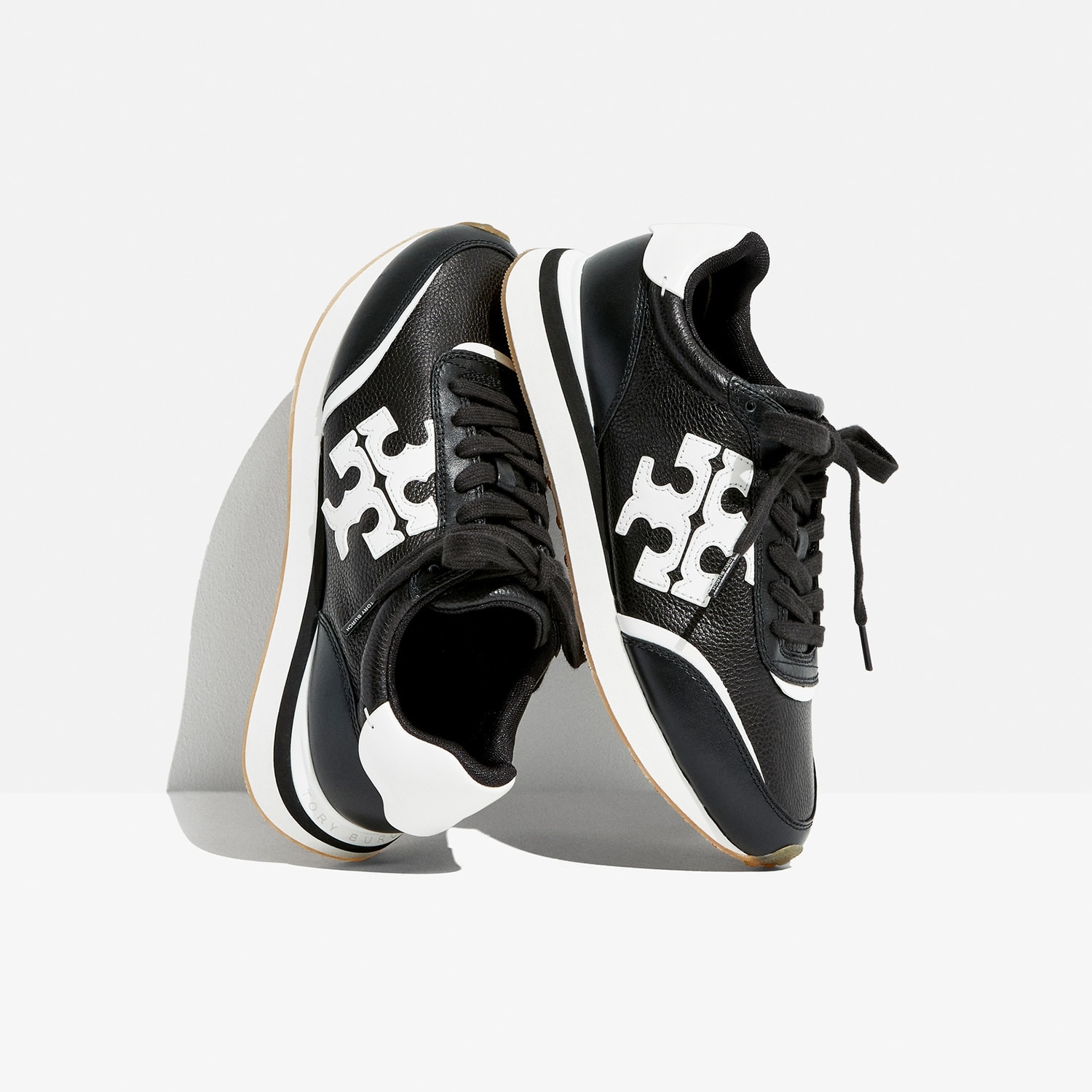 デスティニー トレーナーを見る