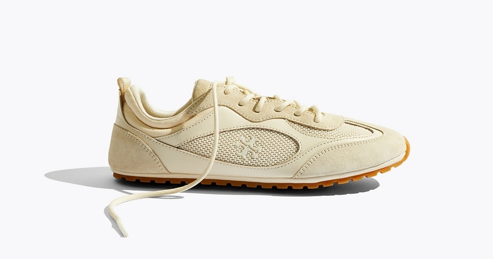 MUST-HAVE SHOES