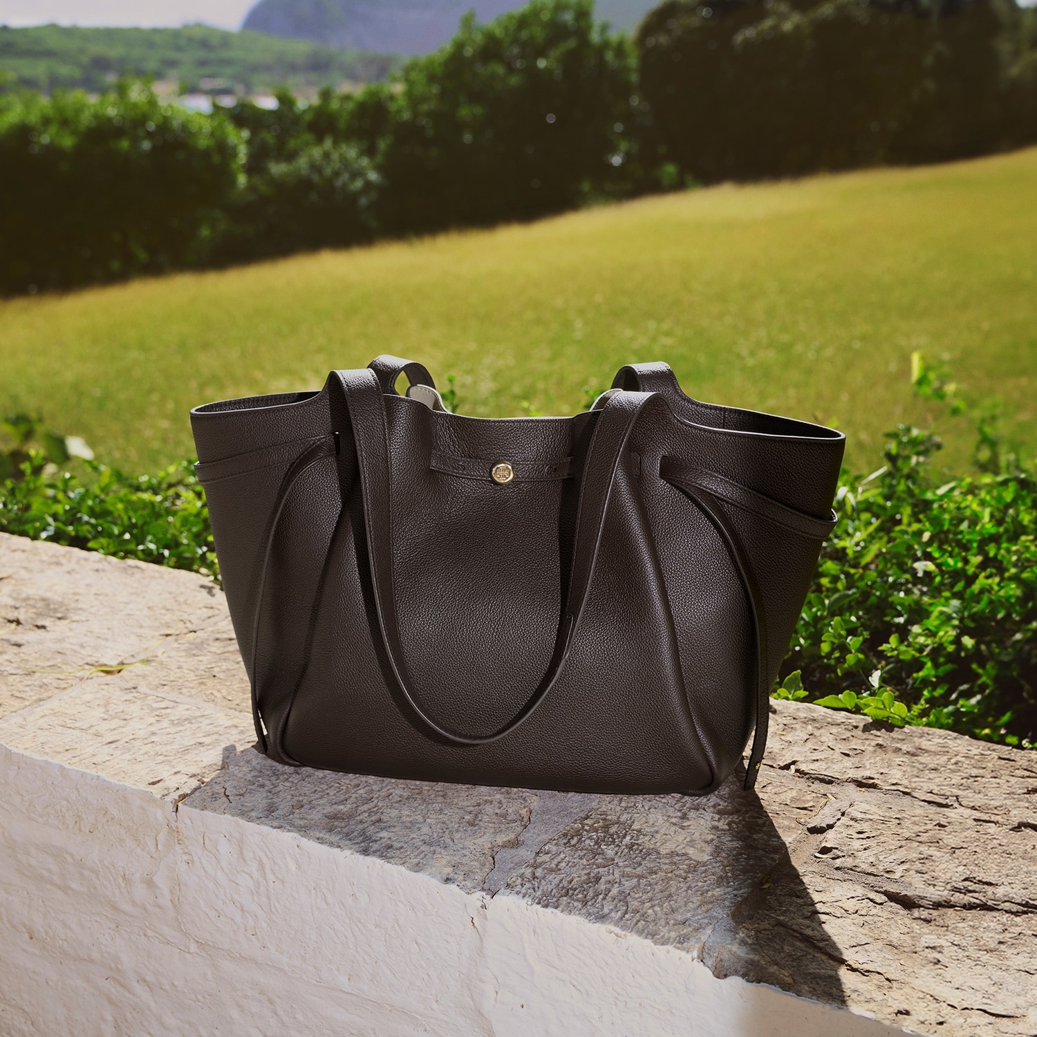 ロミー ラージ トートバッグを見る