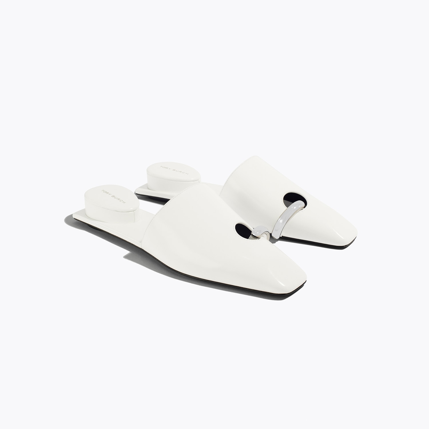 Découvrir les mules Pierced