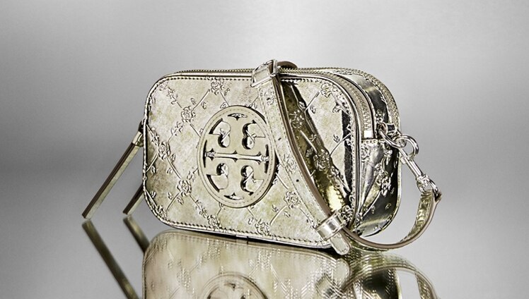 Tory store Burch Handbag Small Silver Clutch With Chain Handle