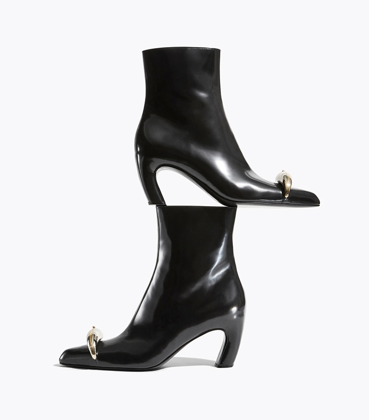 アンクルブーツ　黒