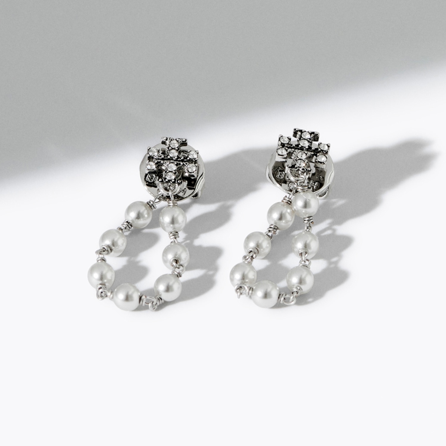 シルバー　パール　ピアス