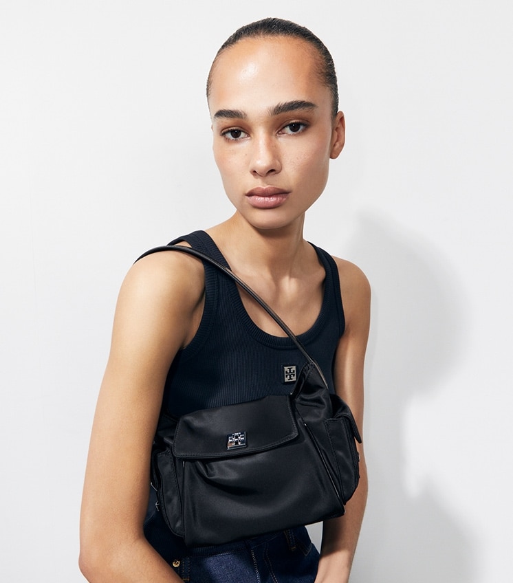 ナイロンショルダーバッグ　黒