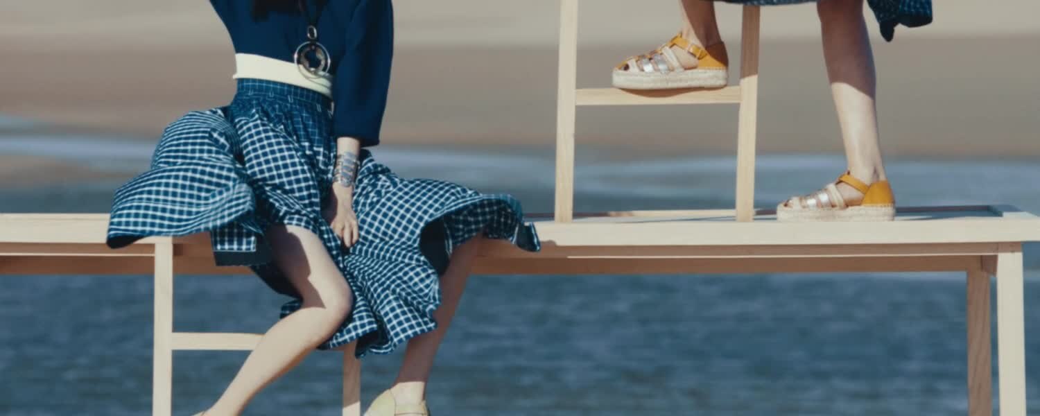 tory burch royal blue sandals