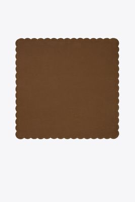 Tory Burch Scalloped Dinner Linen Napkin, Set Of 6 In Brown