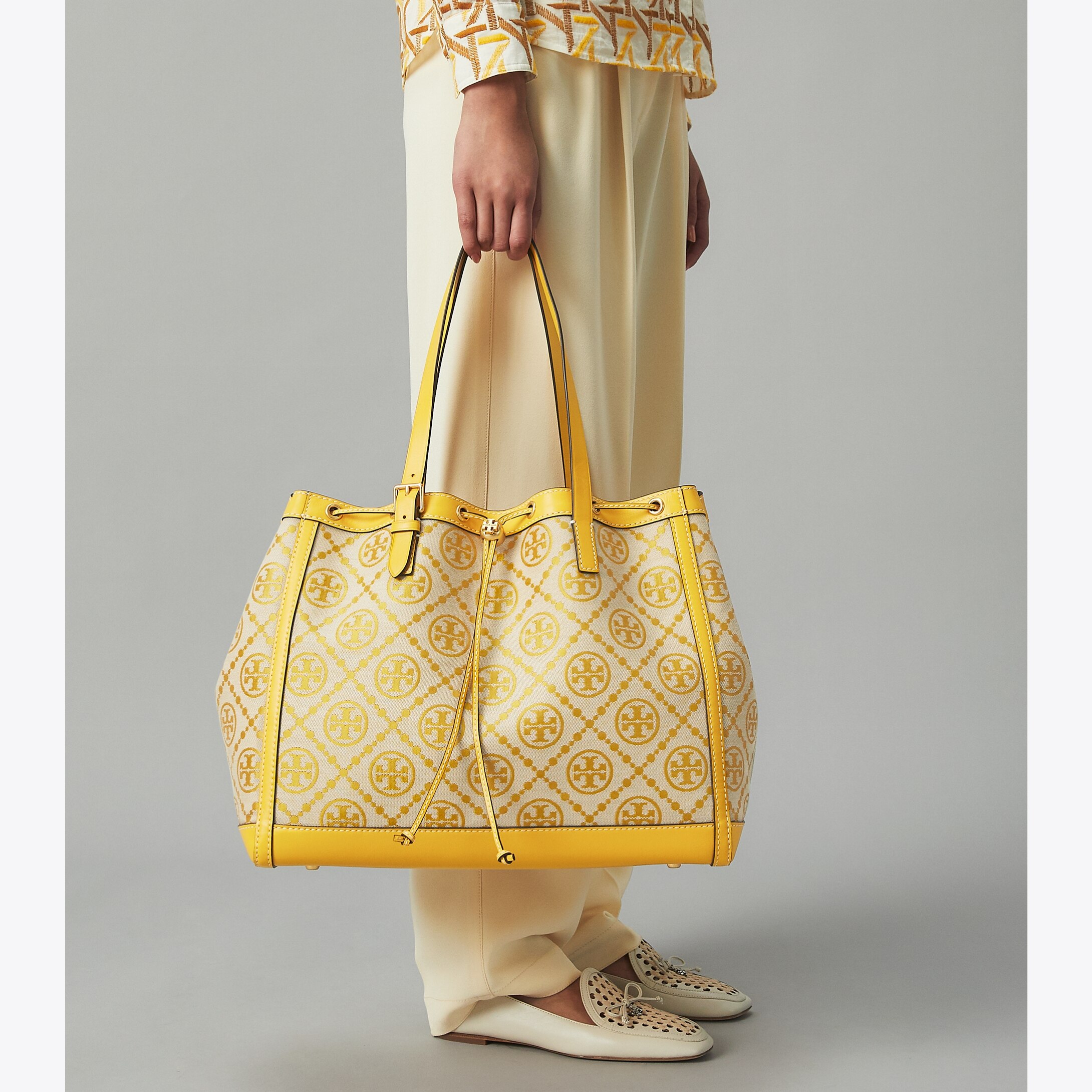 Tory Burch ,Canvas Basketweave Tote, yellow￼