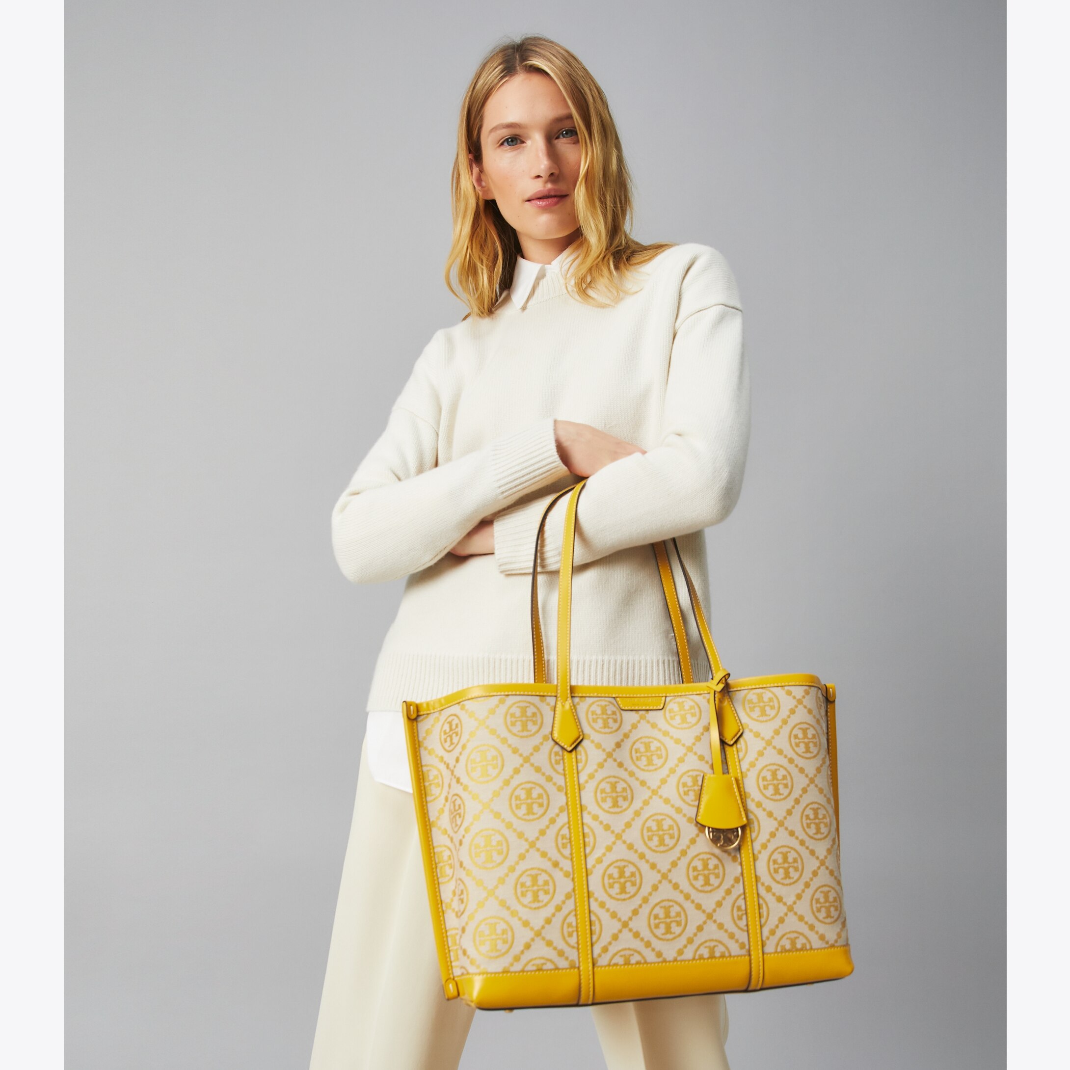 TORY BURCH PERRY TOTE VS. LV NEVERFULL👜WORK TOTE REVIEW & COMPARISON: WHAT  FITS, MOD SHOTS💻通勤托特包测评 