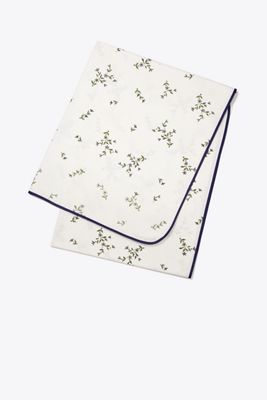 Tory Burch Jolie Fleur Square Tablecloth, 70" In White
