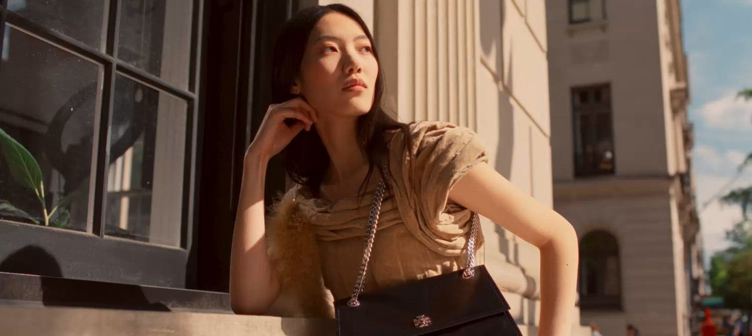 TORY BURCH ブラウン チェーン付きローファー トッズ TOD'S ローファー オックスフォード Tチェーン フリンジ