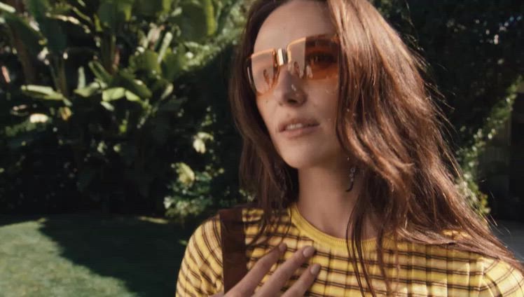 TB_SPF25_CAMPAIGN_VIDEO_6SEC_ROMY_HOBO_GRID_2X1_748x424