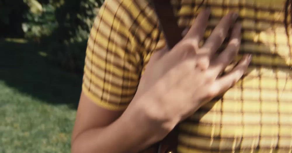 TB_SPF25_CAMPAIGN_VIDEO_6SEC_ROMY_HOBO_HED_DSK_8col_1000x524