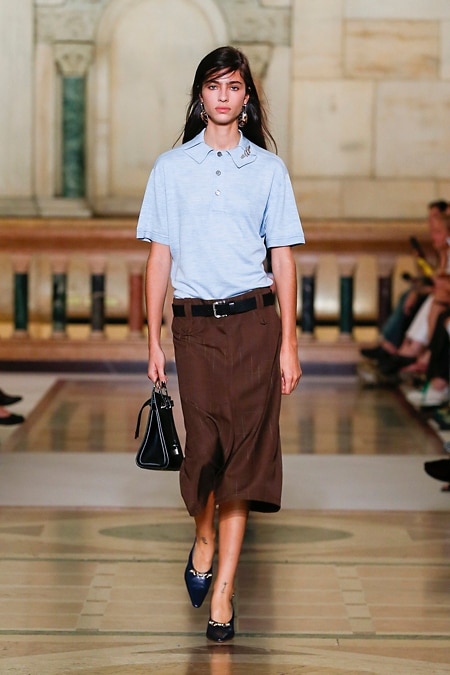TORY BURCHパフォーマンスポロシャツ、テック ツイル ラッフル スカート Spring/Summer 2026 | Tory Burch