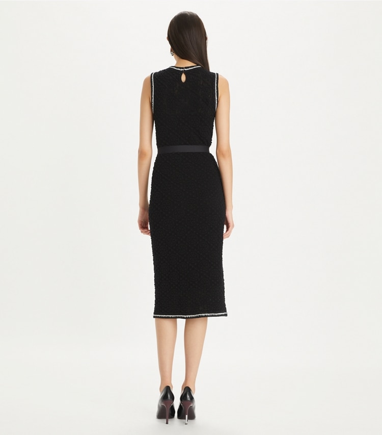 Tory Burch designer kleider Ärmelloses Pointelle-Strickkleid aus Baumwolle in Black on model back