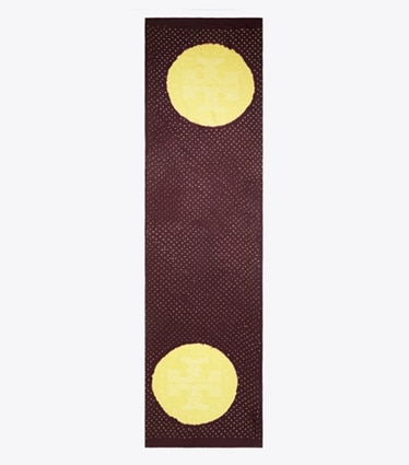 Tory Burch designer écharpes Étole en soie ruchée in Brown / Yellow dessus