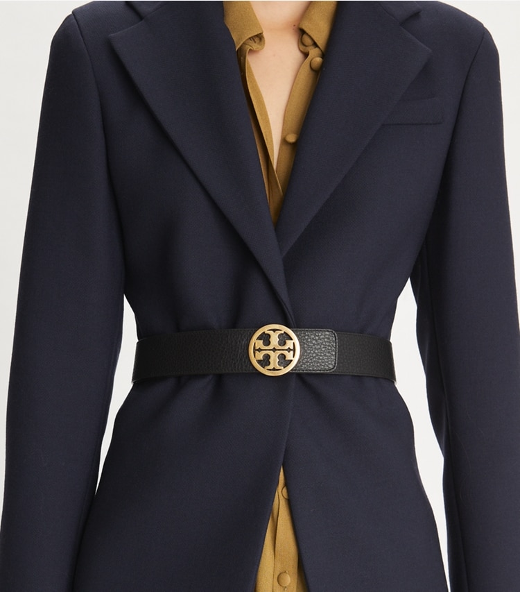 Tory Burch designer belts 1.5" Miller Reversible Belt in New Ivory / NATURAL VACHETTA / Gold accessory on model