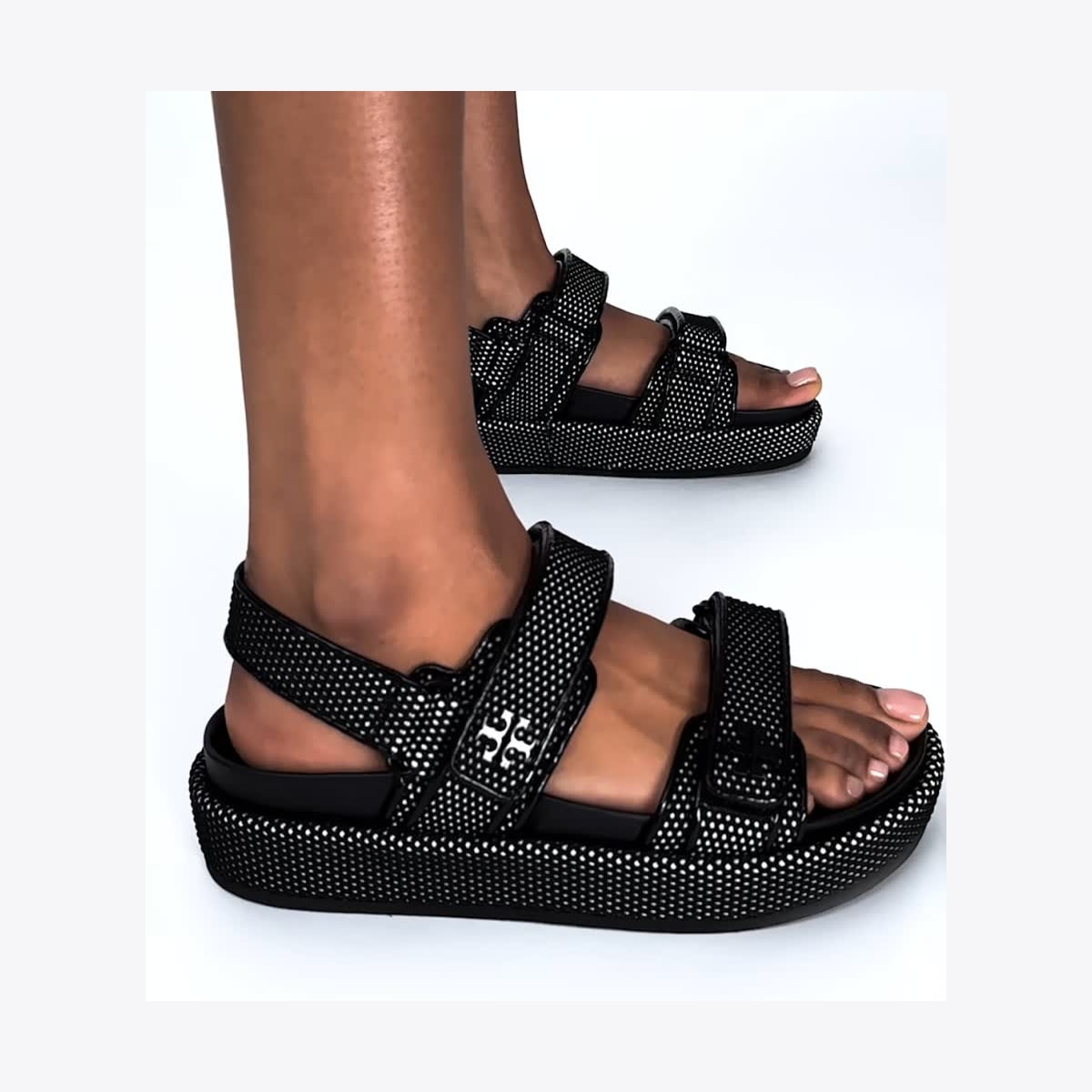 関税,送料無料 TORY BURCH Kira スタッズVELCROサンダル Kira Sport Sandal: Women's Designer Sandals | Tory Burch