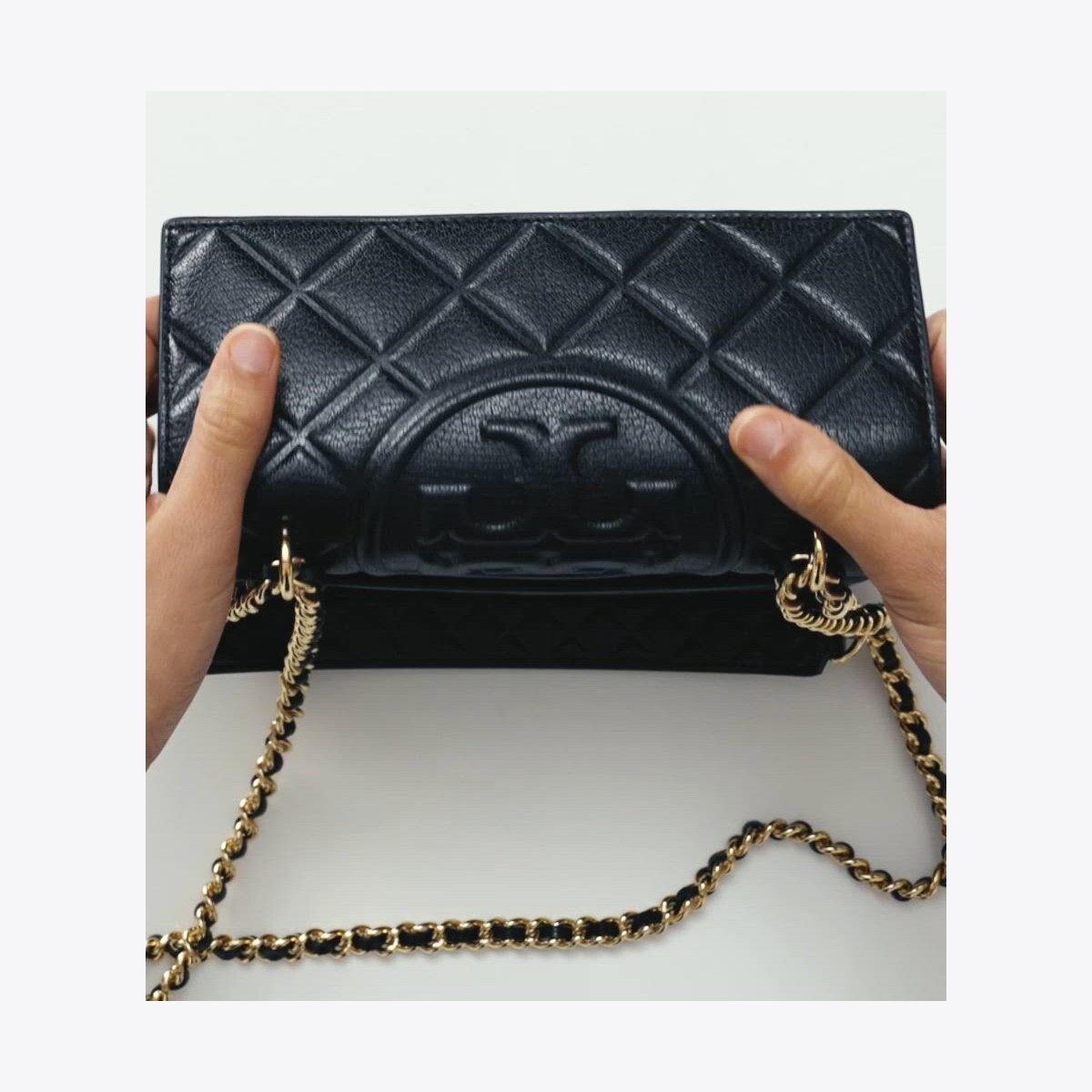SMALL FLEMING SHOULDER BAG - thumbnail 2