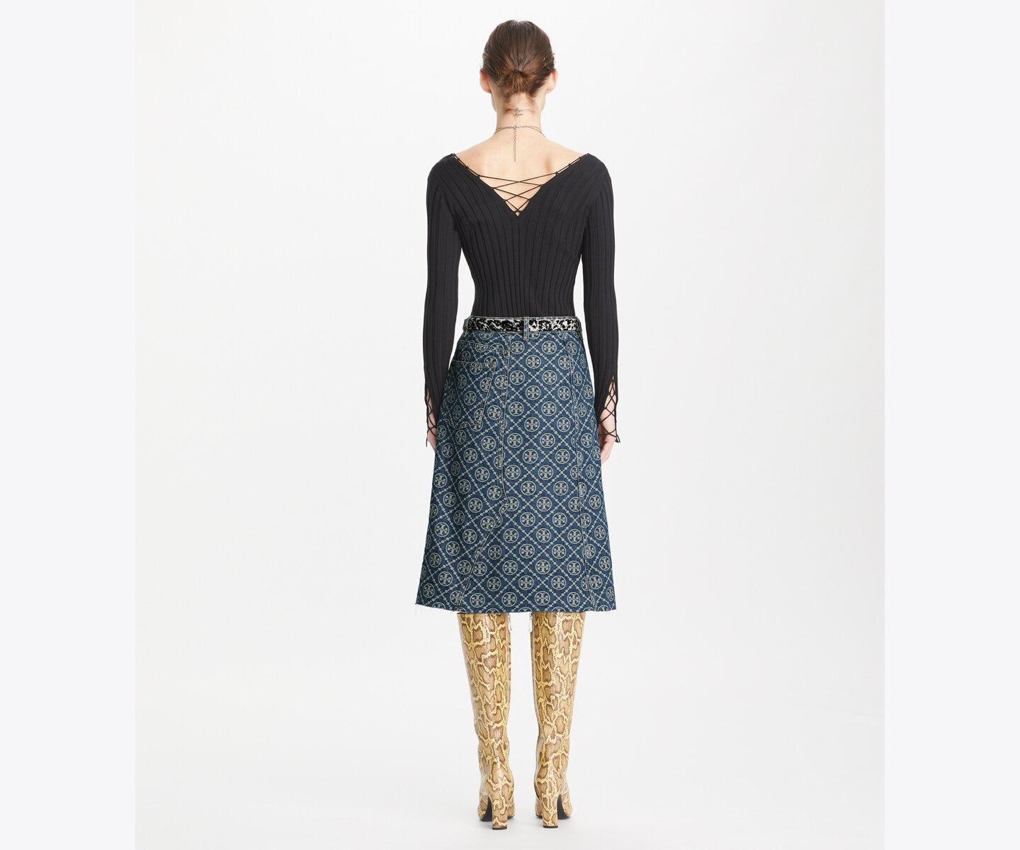 Женская юбка Tory Burch Deconstructed Denim, цвет: Винтажный варёный — фото 3