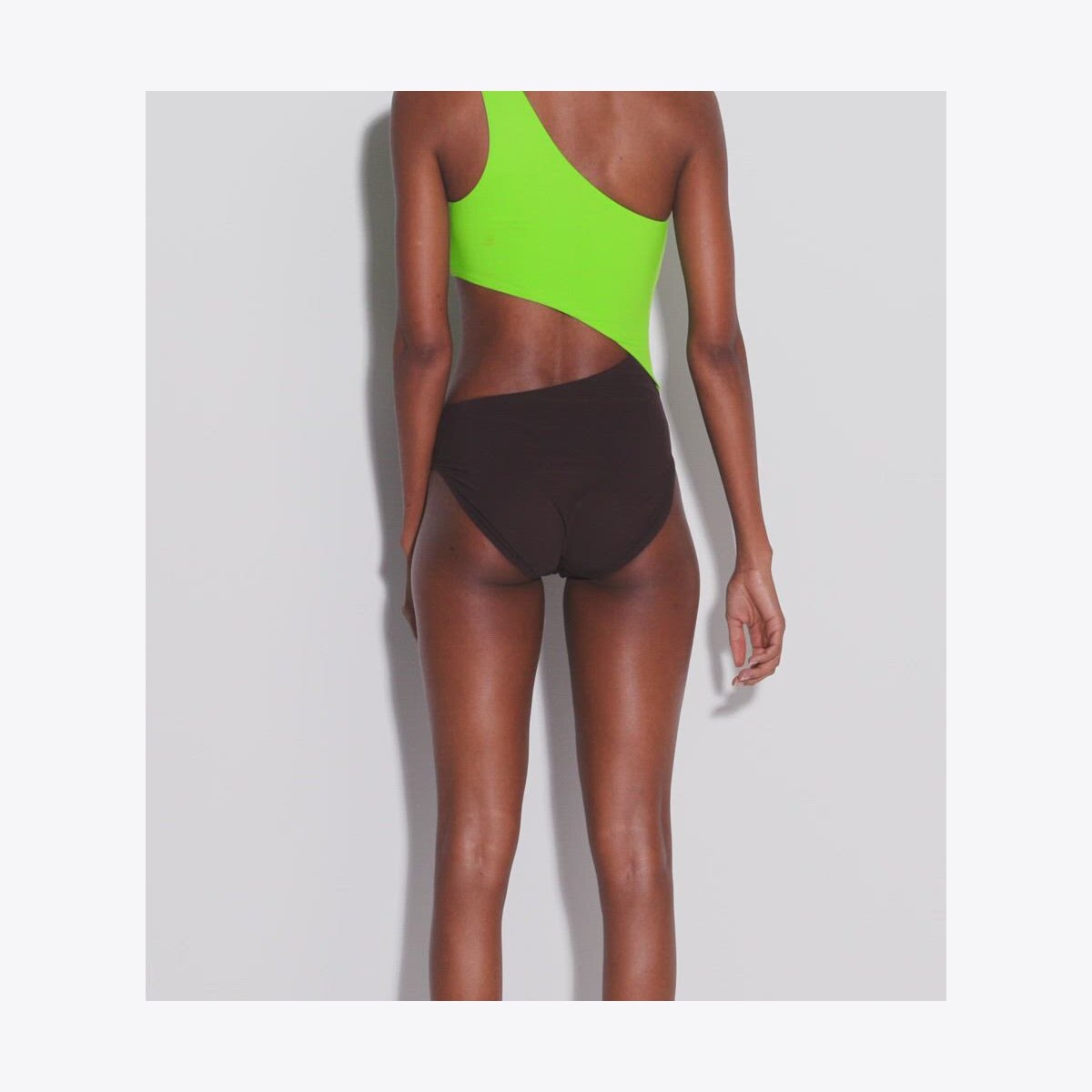 TORY BURCH ワンヒス チェン水着 1644890 001 Tory Burch Printed Underwire One Piece Swimsuit in Blue | Lyst