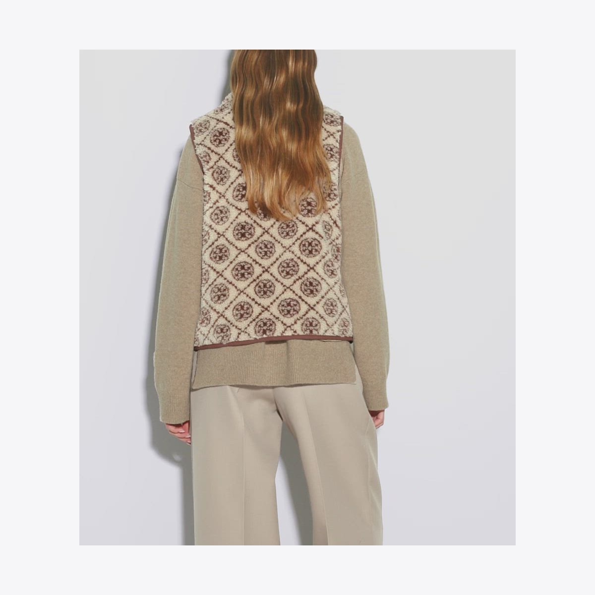 T MONOGRAM FLEECE VEST - thumbnail 5