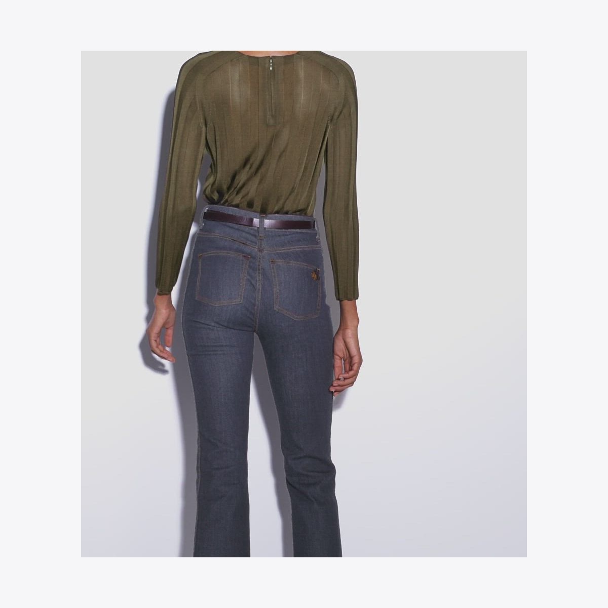 【送料&関税込】Tory Burch Denim Flare Jeans 送料&関税込】Tory Burch Denim Flare Jeans Cropped Flare