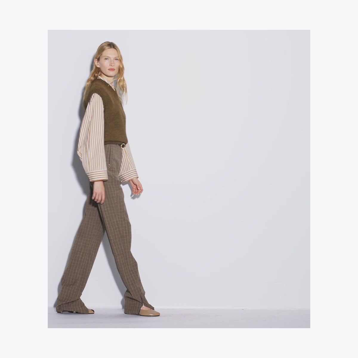 WOOL SWEATER VEST - thumbnail 4