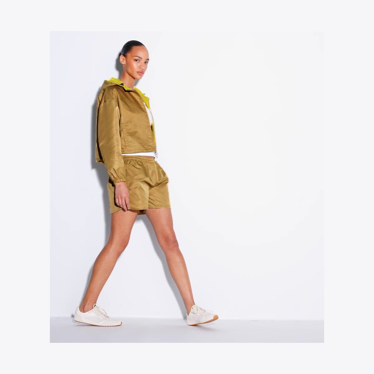 REVERSIBLE CROPPED NYLON JACKET - thumbnail 4