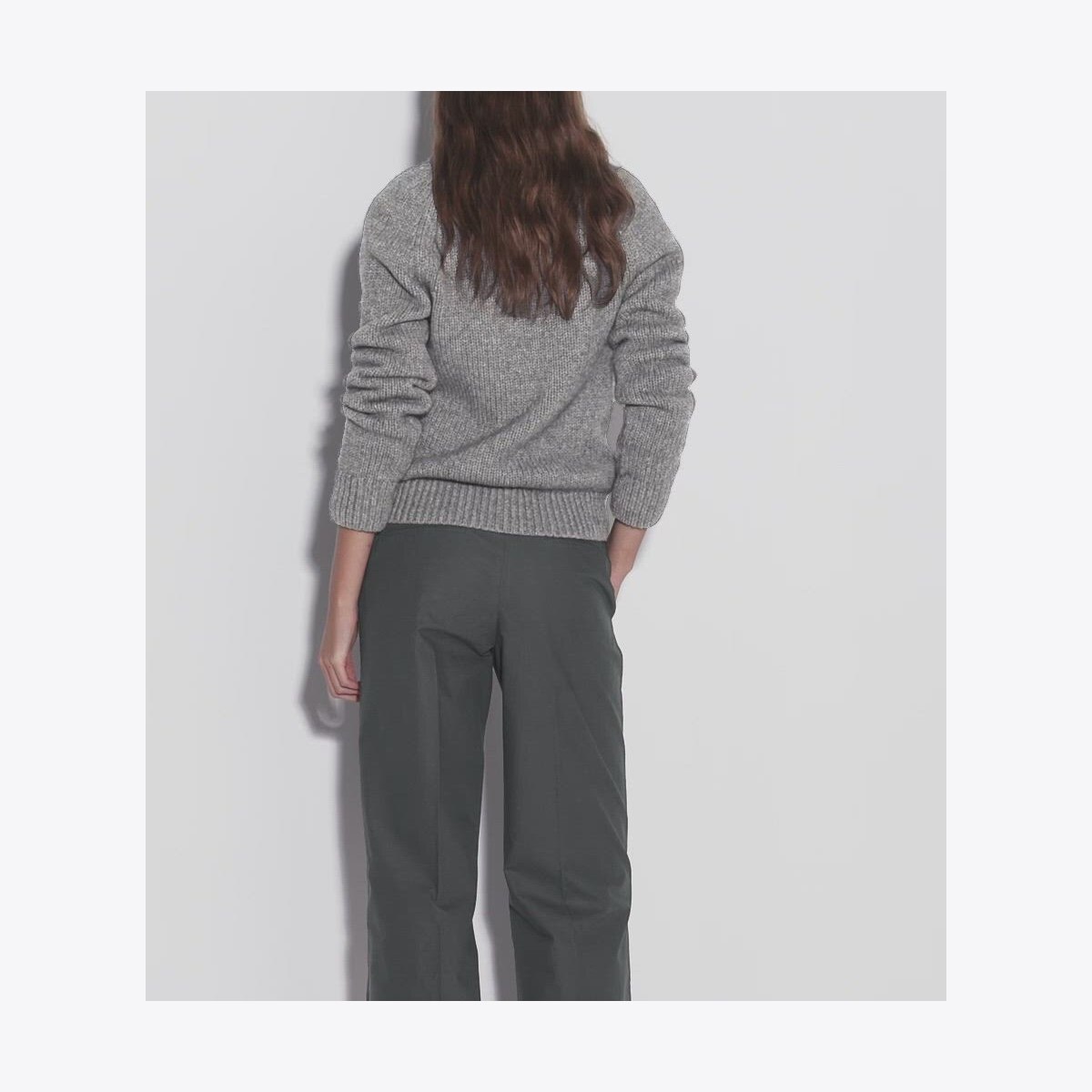 MERINO WOOL U-NECK SWEATER - thumbnail 4