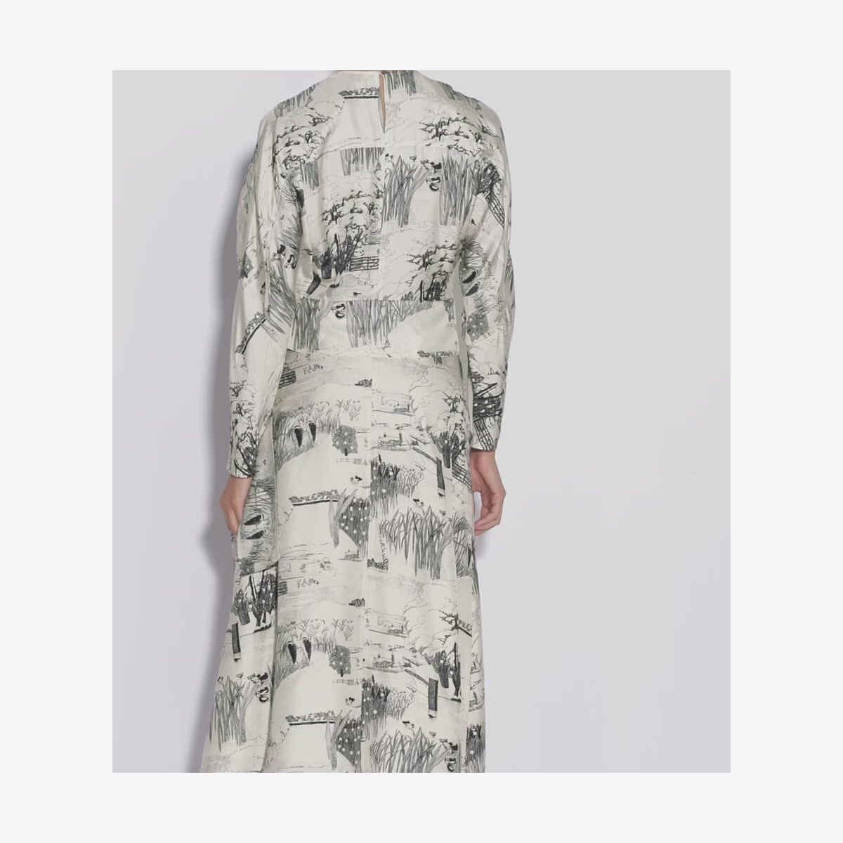 PRINTED SILK TIE-WAIST DRESS - thumbnail 4