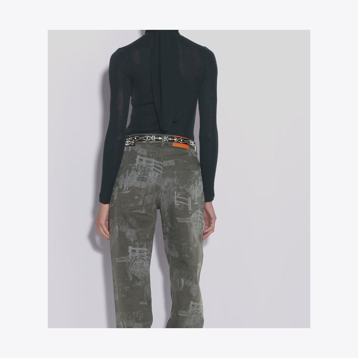 STRAIGHT LEG PRINTED JEAN - thumbnail 4