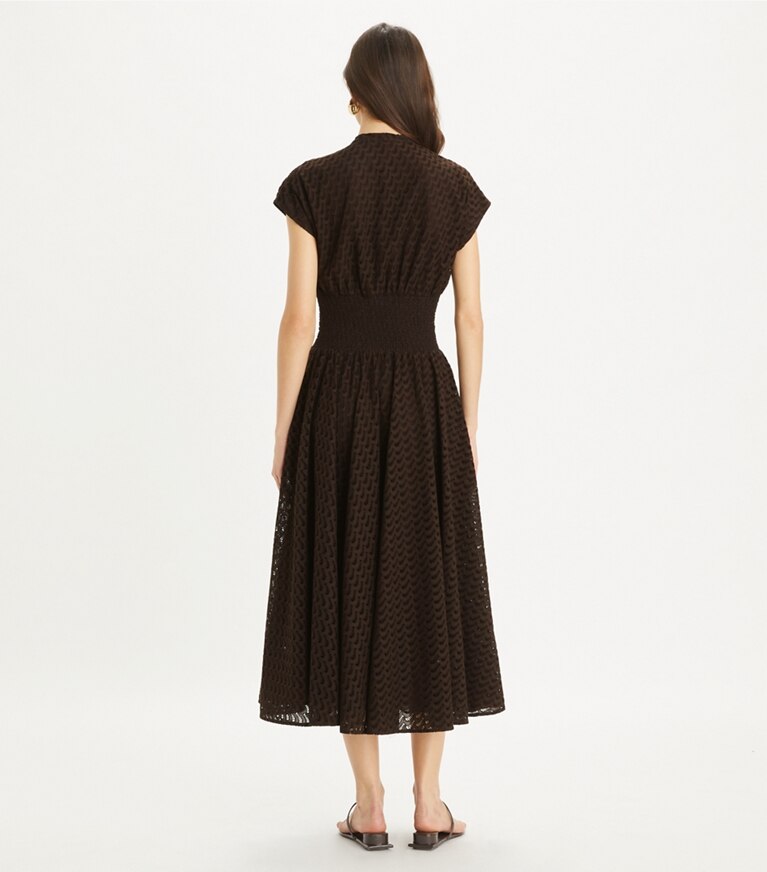 Tory Burch designer abiti Abito in cotone ricamato in Dark Cacao on model back