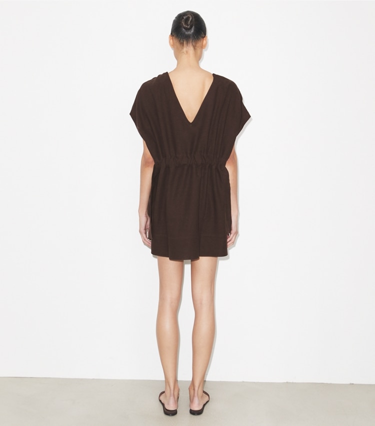 Tory Burch designer copricostume Abito in lino con cintura in Dark Brown on model back