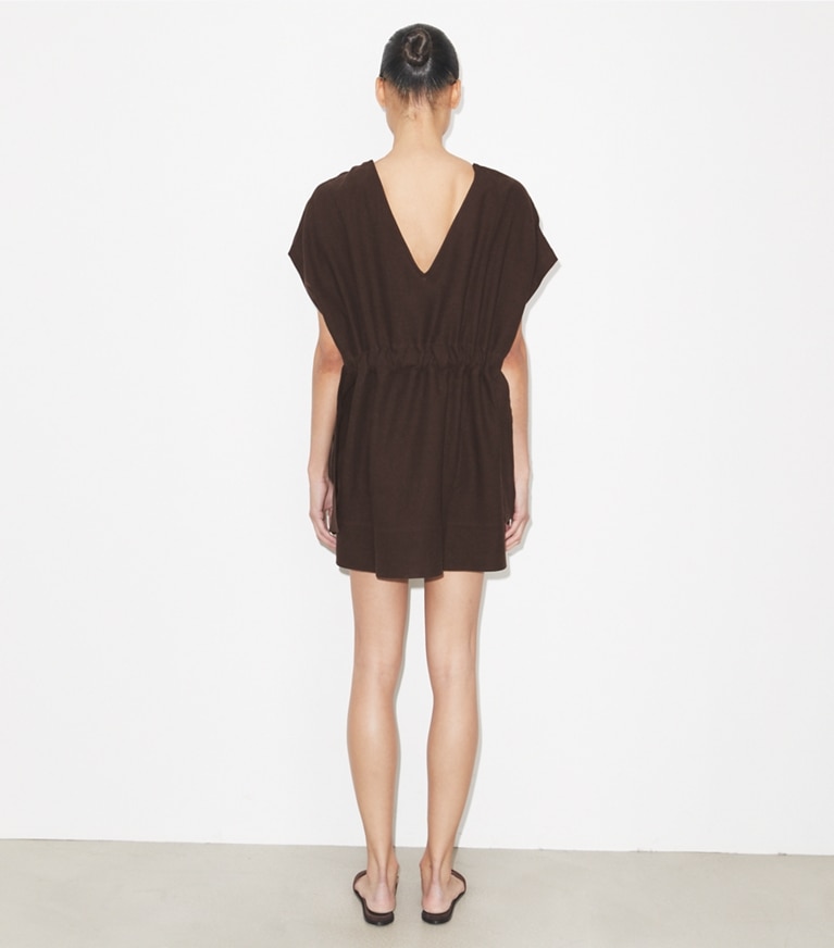 Tory Burch designer copricostume Abito in lino con cintura in Dark Brown on model back