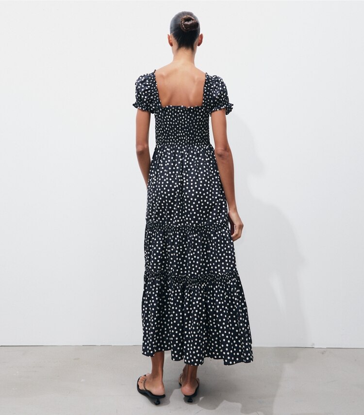 Tory Burch designer abiti Abito stampato a punto smock in Black Dot on model back