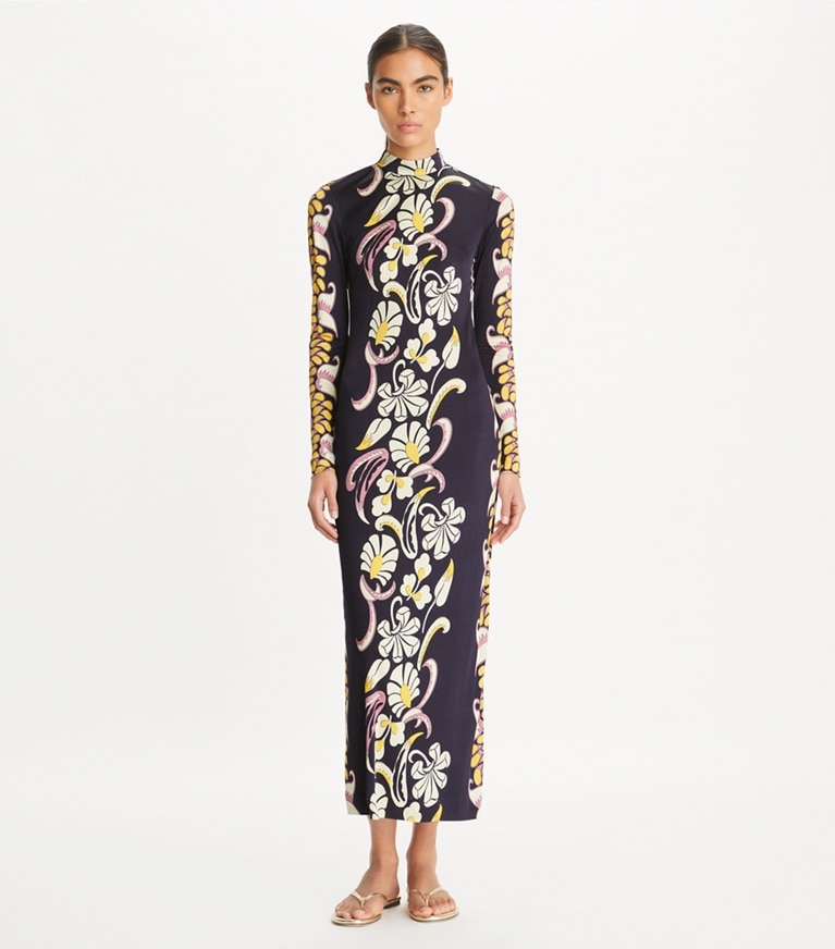 Tory Burch designer abiti Abito stampato in jersey con collo a lupetto in Pink Tropical Border parte anteriore su modella