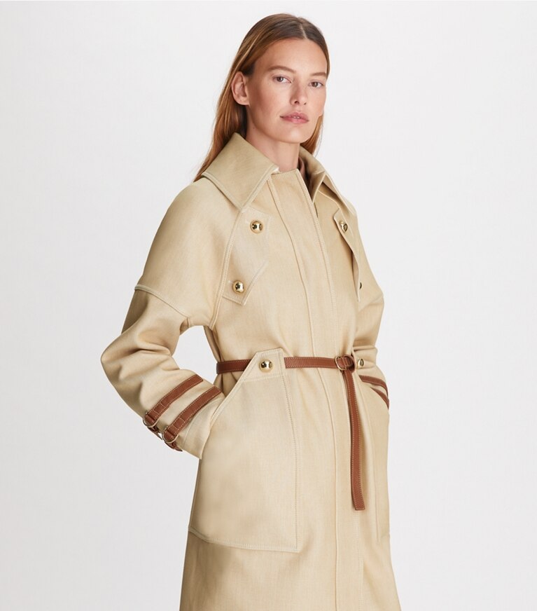 Tory Burch diseñador abrigos Abrigo de algodón desmontable en Yellow / White en el modelo (detalle)