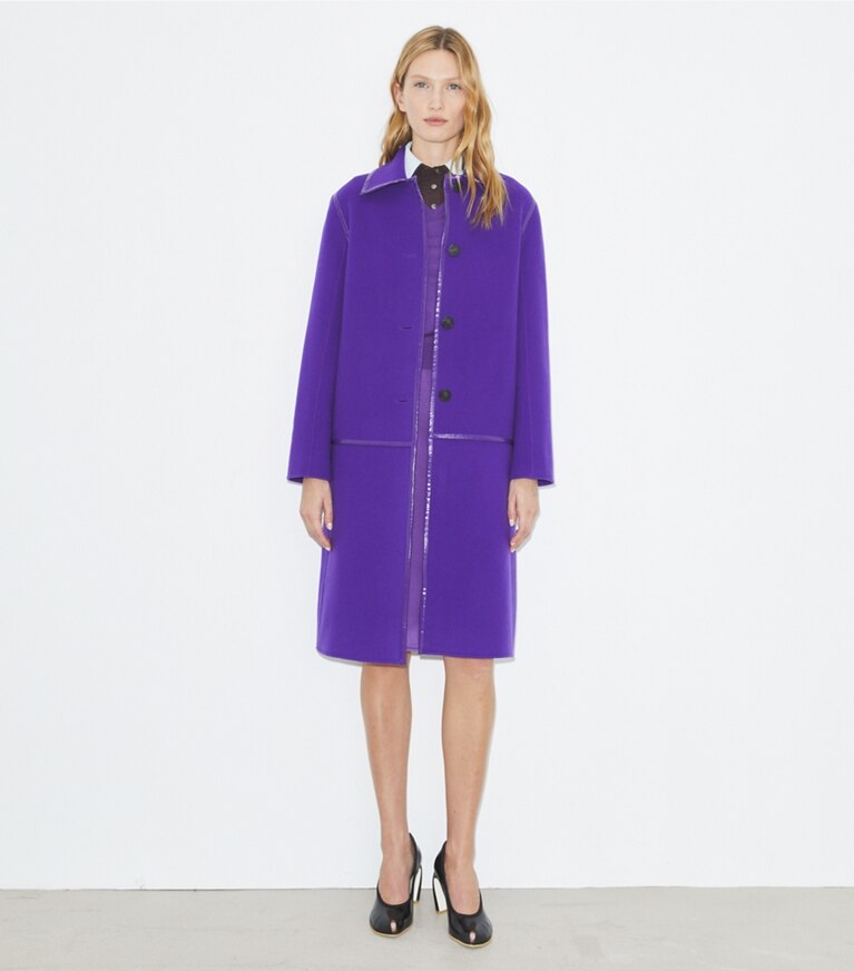 Tory Burch diseñador abrigos Abrigo de lana en Purple Aster frente en modelo
