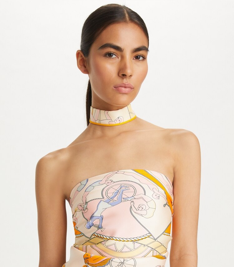 Tory Burch designer スカーフ アクロバット リボンタイ in Aeronauts Ribbon Tie - Pink accessory on model
