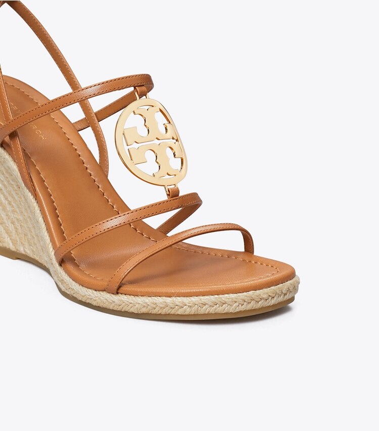 Tory Burch diseñador alpargatas Alpargata con cuña Miller Capri en CARAMEL CORN / GOLD detalle