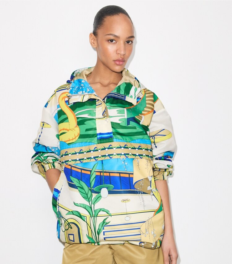 Tory Burch diseñador chaquetas Anorak de nailon con media cremallera en The Pool Blue detalle en modelo