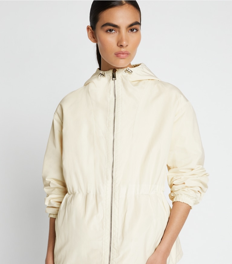 Tory Burch designer giacche Anorak in jacquard con T Monogram in SESAME T MONOGRAM SMALL SPORT front