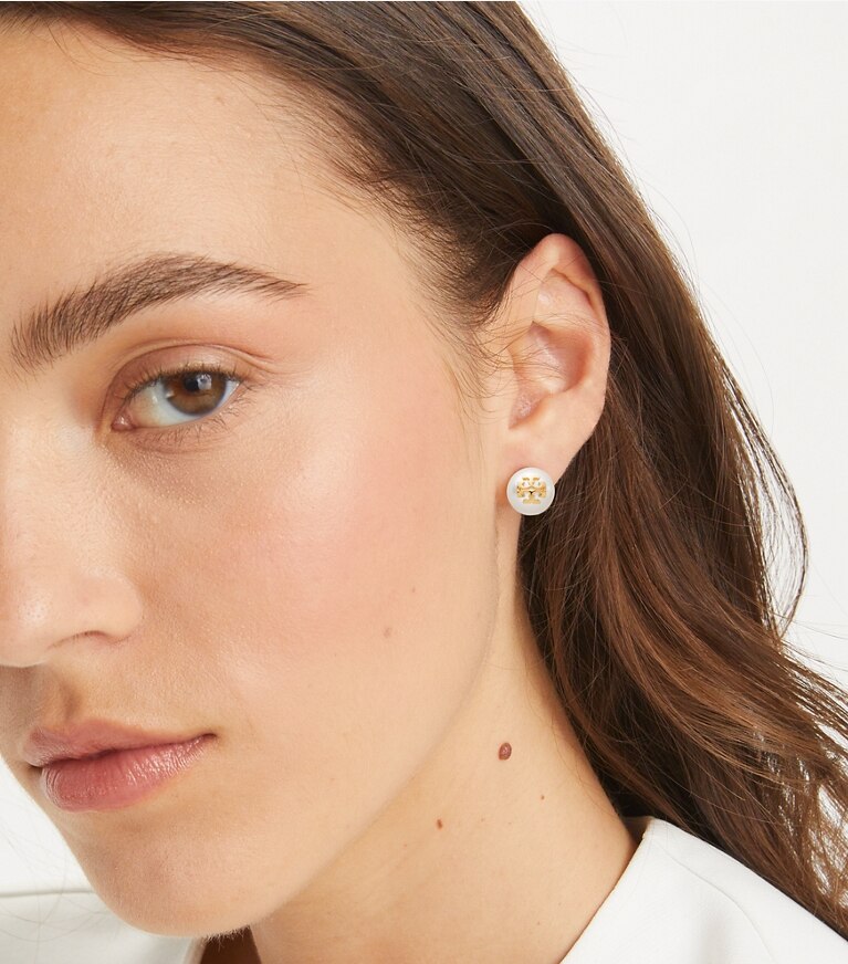 Tory Burch diseñador aretes Aros de botón con perlas Moondance en Ivory/Tory Gold accesorio en modelo