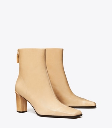 Tory Burch designer stiefeletten Asymmetrische Stiefelette mit Zehenkappe in SAND angle