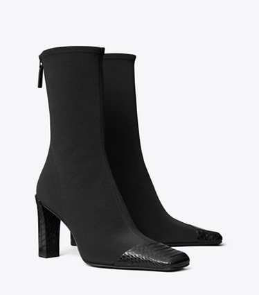 Tory Burch designer stiefeletten Asymmetrischer Stiefel mit Zehenkappe in PERFECT BLACK angle