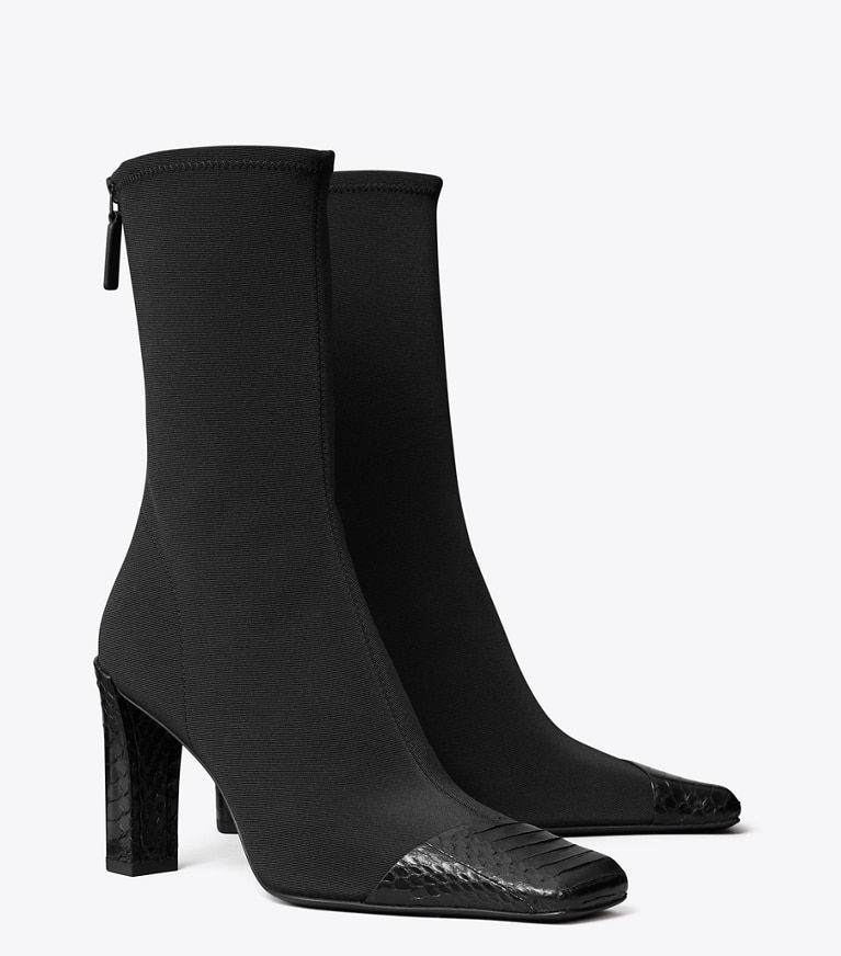 Tory Burch designer stiefeletten Asymmetrischer Stiefel mit Zehenkappe in PERFECT BLACK angle