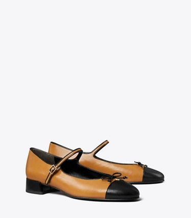 Tory Burch designer mocassins Babies à bout contrasté in WALNUT / PERFECT BLACK angle