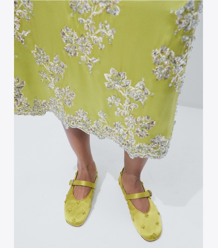 Tory Burch designer mocassins Babies Bunny Knot in VIBRANT GREEN additional on model